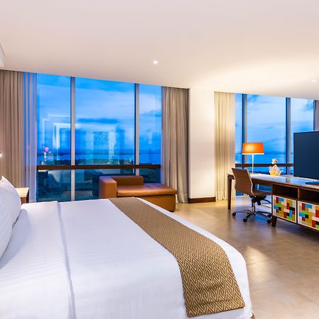 Holiday Inn Cartagena Morros By Ihg Exterior photo Deluxe Suite