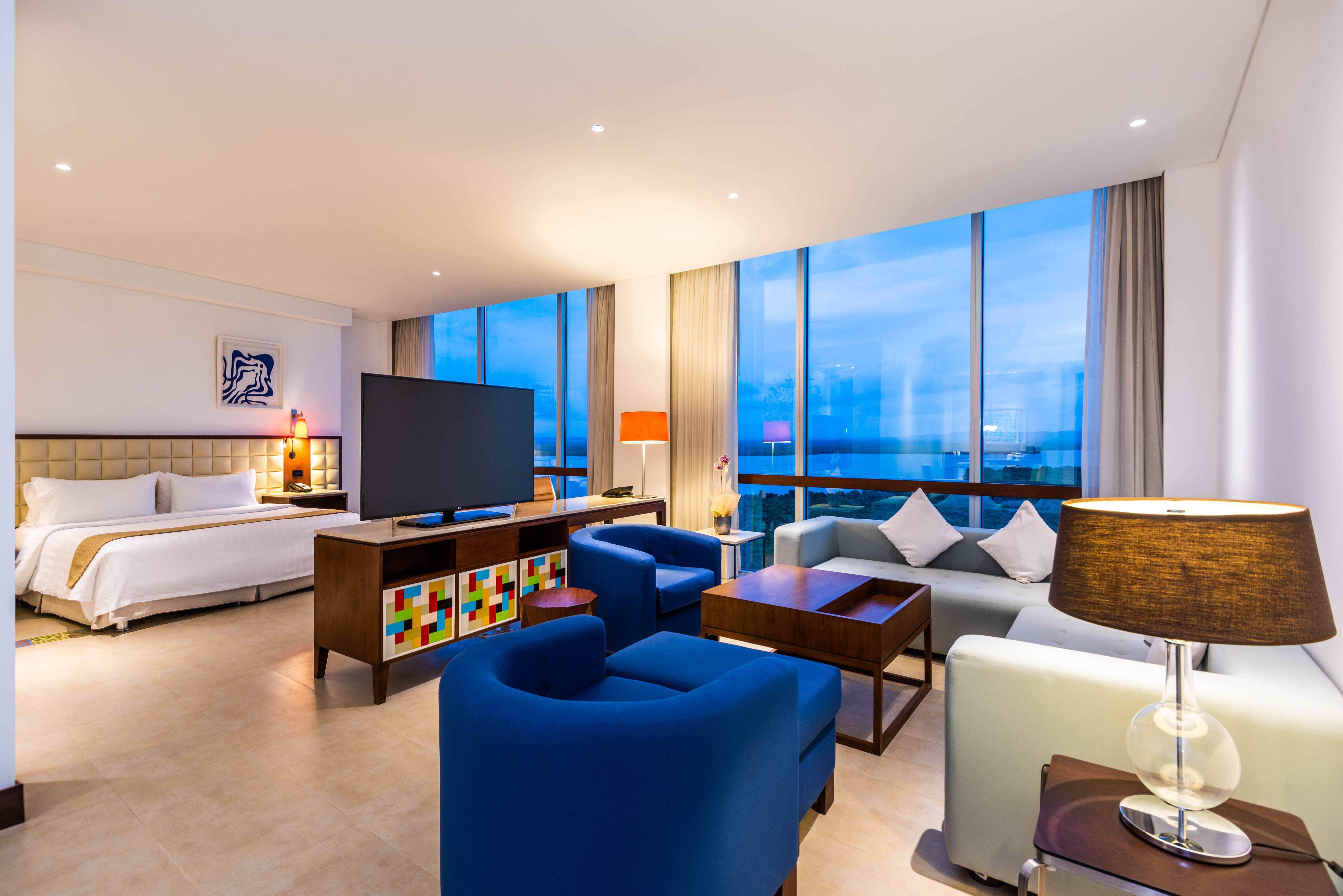 Holiday Inn Cartagena Morros By Ihg Exterior photo Suite at the hotel