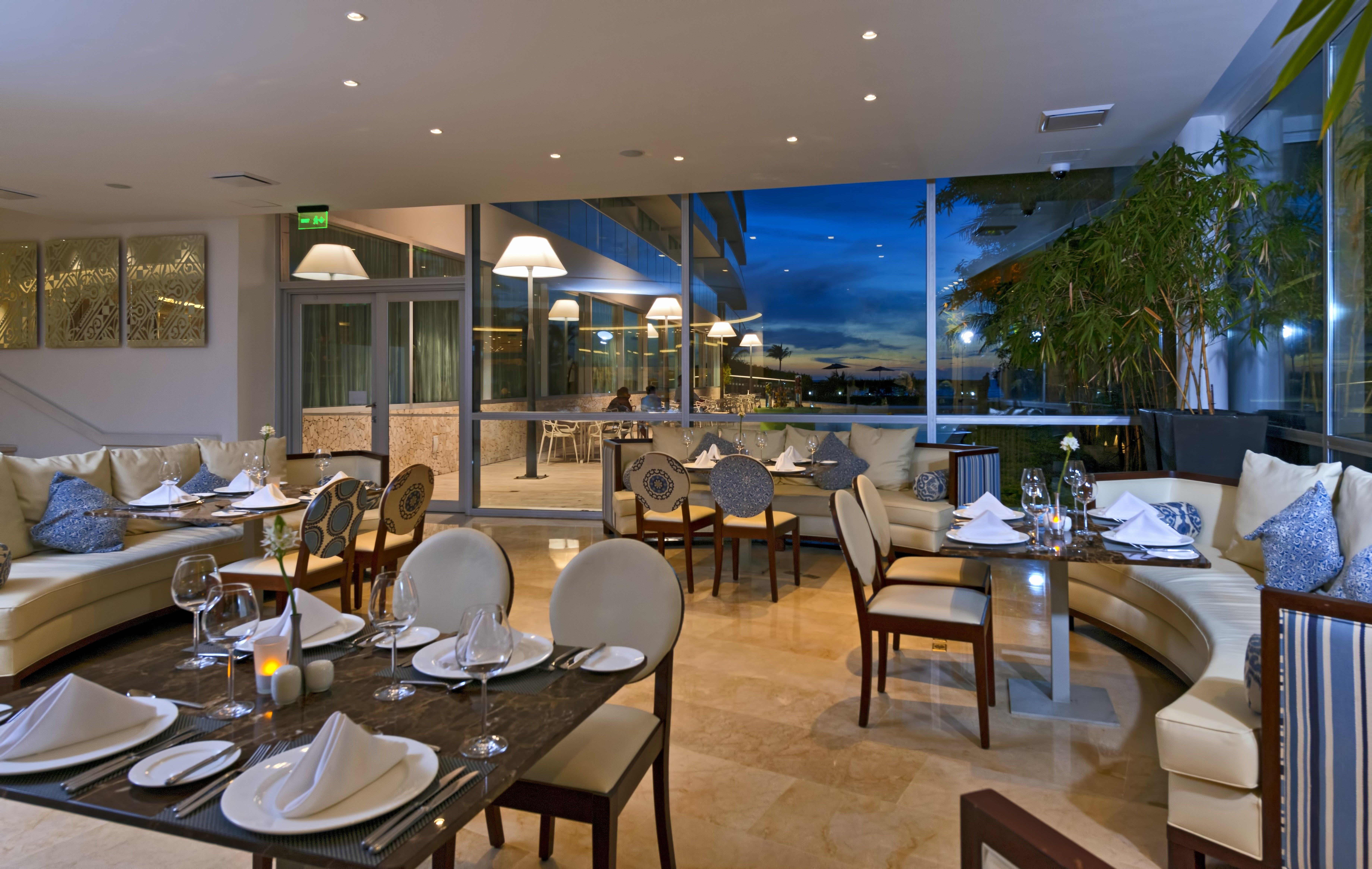 Holiday Inn Cartagena Morros By Ihg Exterior photo The restaurant
