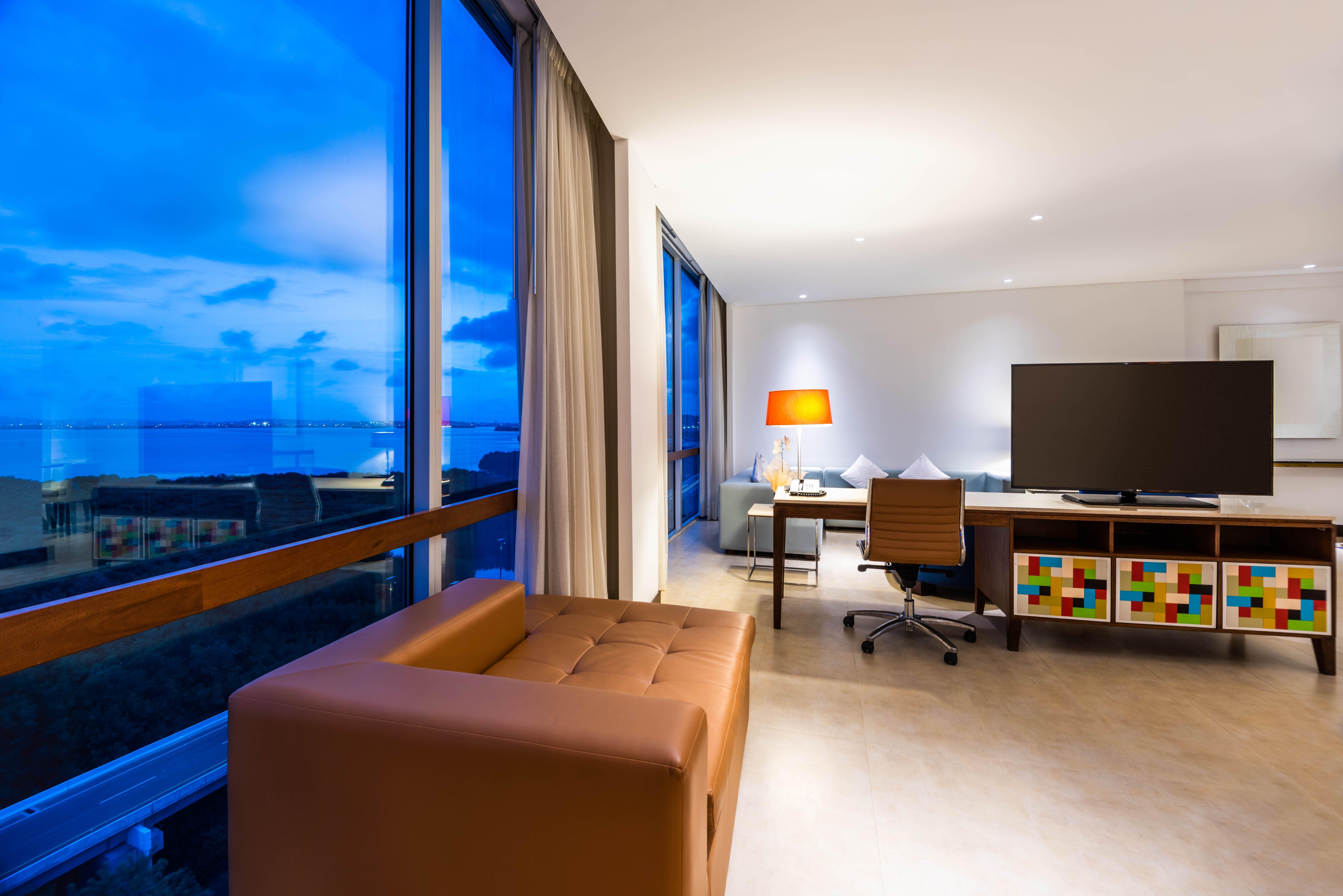 Holiday Inn Cartagena Morros By Ihg Exterior photo Suite at the hotel
