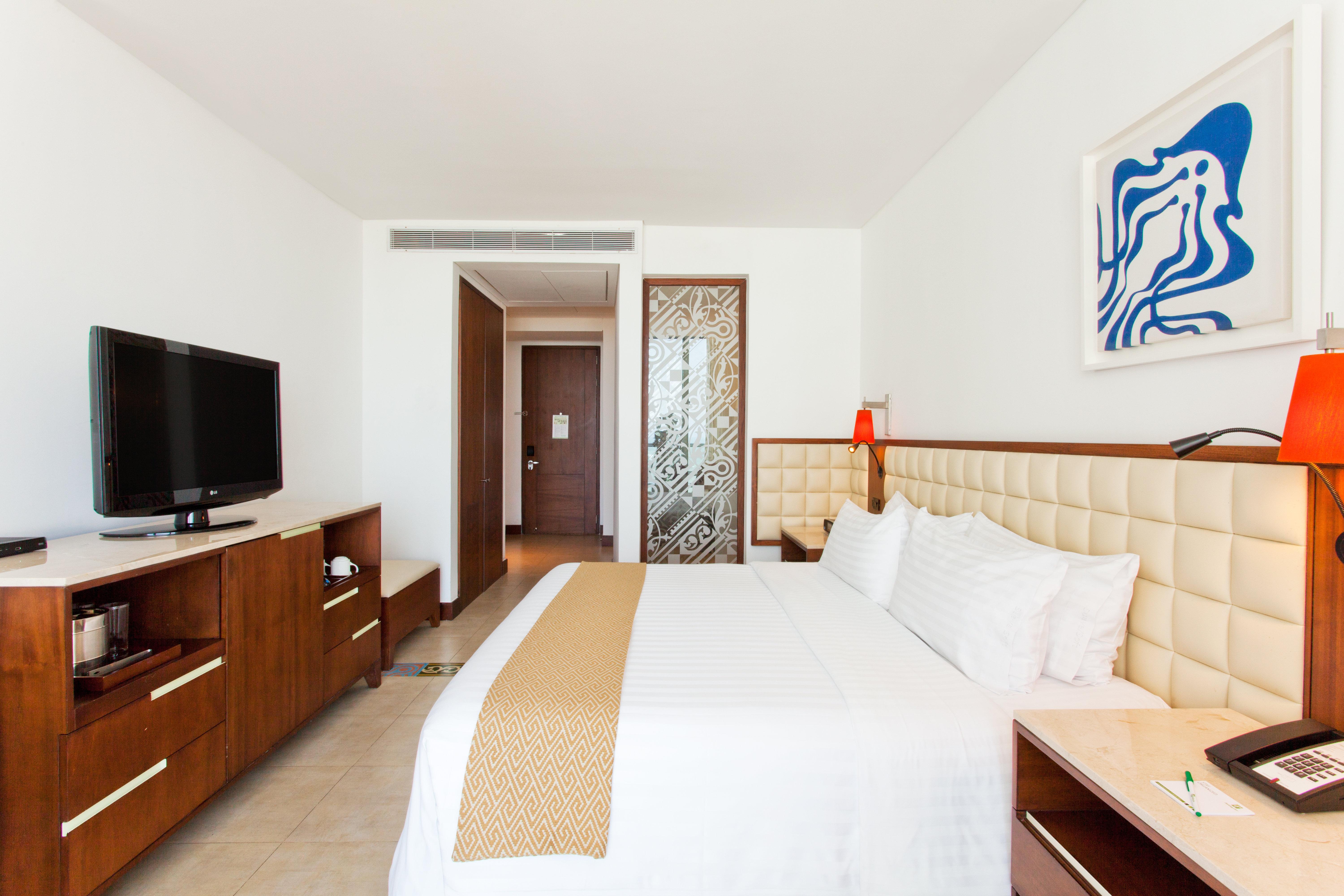 Holiday Inn Cartagena Morros By Ihg Exterior photo A room at the hotel