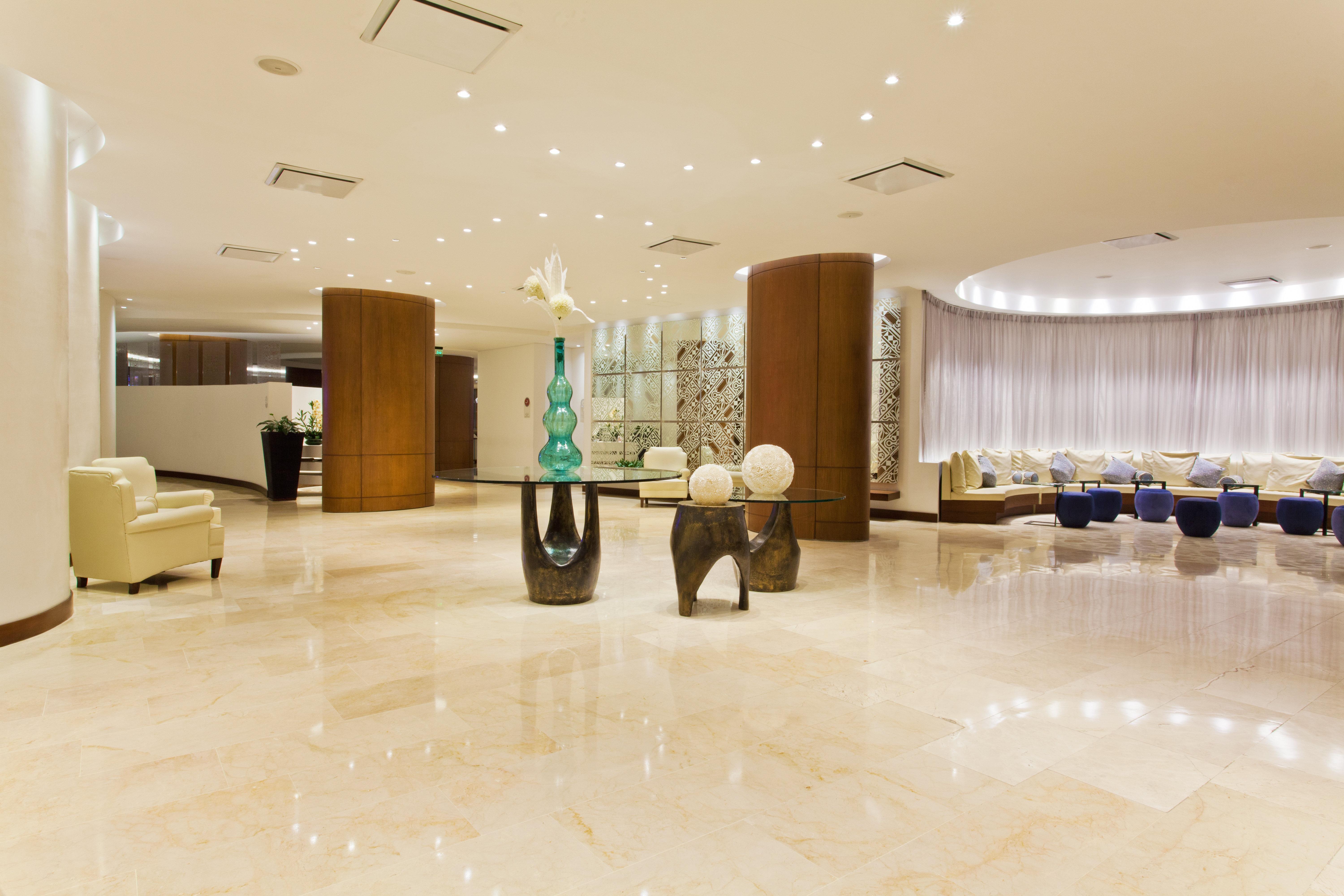 Holiday Inn Cartagena Morros By Ihg Exterior photo Lobby
